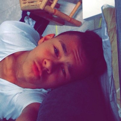 •Timo
•14 years 
•facebook :Timo Weise
•ask:Tiimoo
•snapchat: Timo_:D