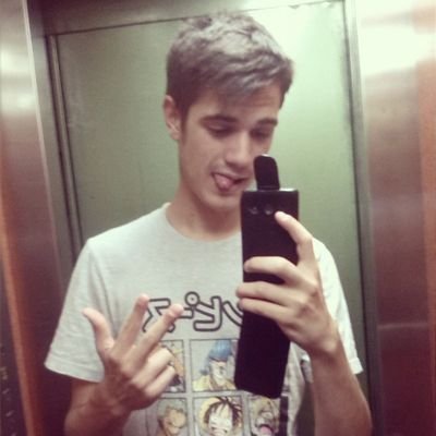gilipollas a tiempo indefinido, aprendiz de dragonslayer y con la musica por vena!!