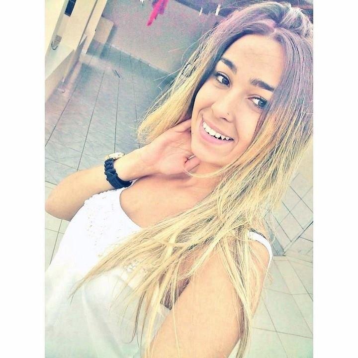 I know I'm not a saint, I been a sinner all my life, I aint tryin to hide my flaws I'd rather keep them in the light