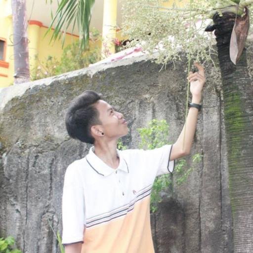 (Saat engkau disampingku,sungguh dunia terasa indah)
When we met,how the bright the sunshines..  ​(˘⌣˘)ε˘`) ° • · ♡·♥ τнänk чöü ♥·♡ · • °  !!!