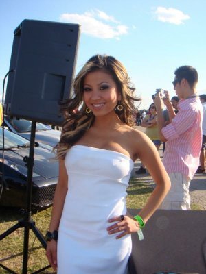 ClothSamples's profile picture. Cloth samples design a lot of unique cloth styles for you to pick and sow for yourself !