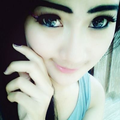 freelance model ° photogenic ° 24 agust ° follback and pin mention :)