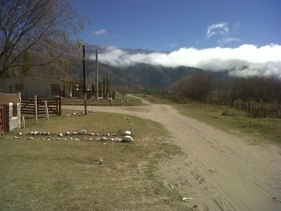 CharlieAlHe's profile picture. Hoy aqui..