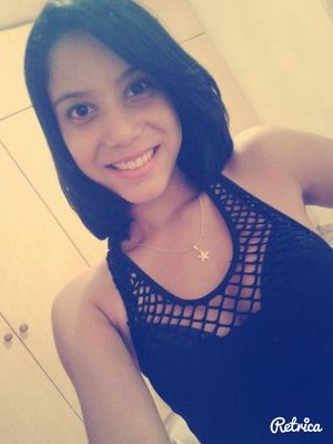 Eu nunca fiz questão de que gostassem de mim. Nunca tentei agradar todo mundo Eu sou toda errada desconsertada, ignorante e abusada. E sabe eu sou feliz assim