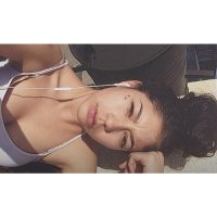 Selena V (@forreignbabe) 's Twitter Profile