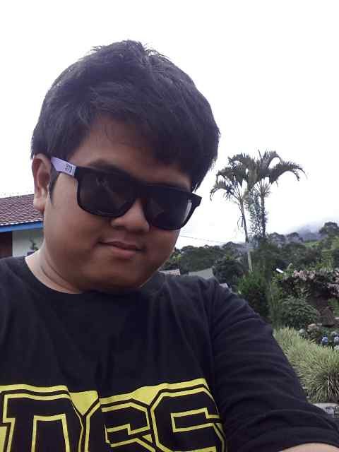 theogabriel6's profile picture. 