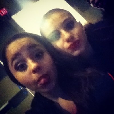 mrs_dallas501's profile picture. Watch out for those eyes cause she is armed and dangerous like bow ❤️