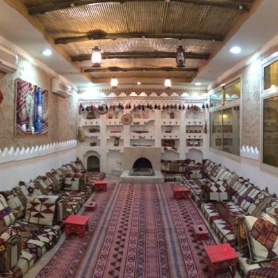 استراحة فاخرة قسمين ، مسطحات خضراء بالقسمين مسبح ١٧*٧ متر مجالس كبيرة غرفتين مع دورات مياه مطبخ حديث - تأجير يومي - شهري - سنوي