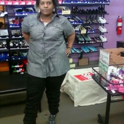 vickiet4680's profile picture. 