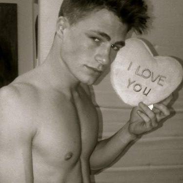 dating my princess @DaringMiaGrey. Brother to @DaringKateKav. i'm sexy and i know it. part of the @Daring50shades family.