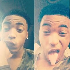 I'm timo 
19 year's old 
Money is the only thing on my mind 
God willin