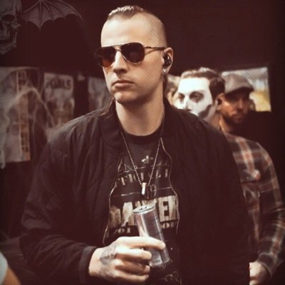 Searching endlessly, I found what I have been fighting for in @SalaciousRider. 

A chance to survive
|11.25.13|

[Not the real Matt Sanders 21+ RP ACCT -Taken-]