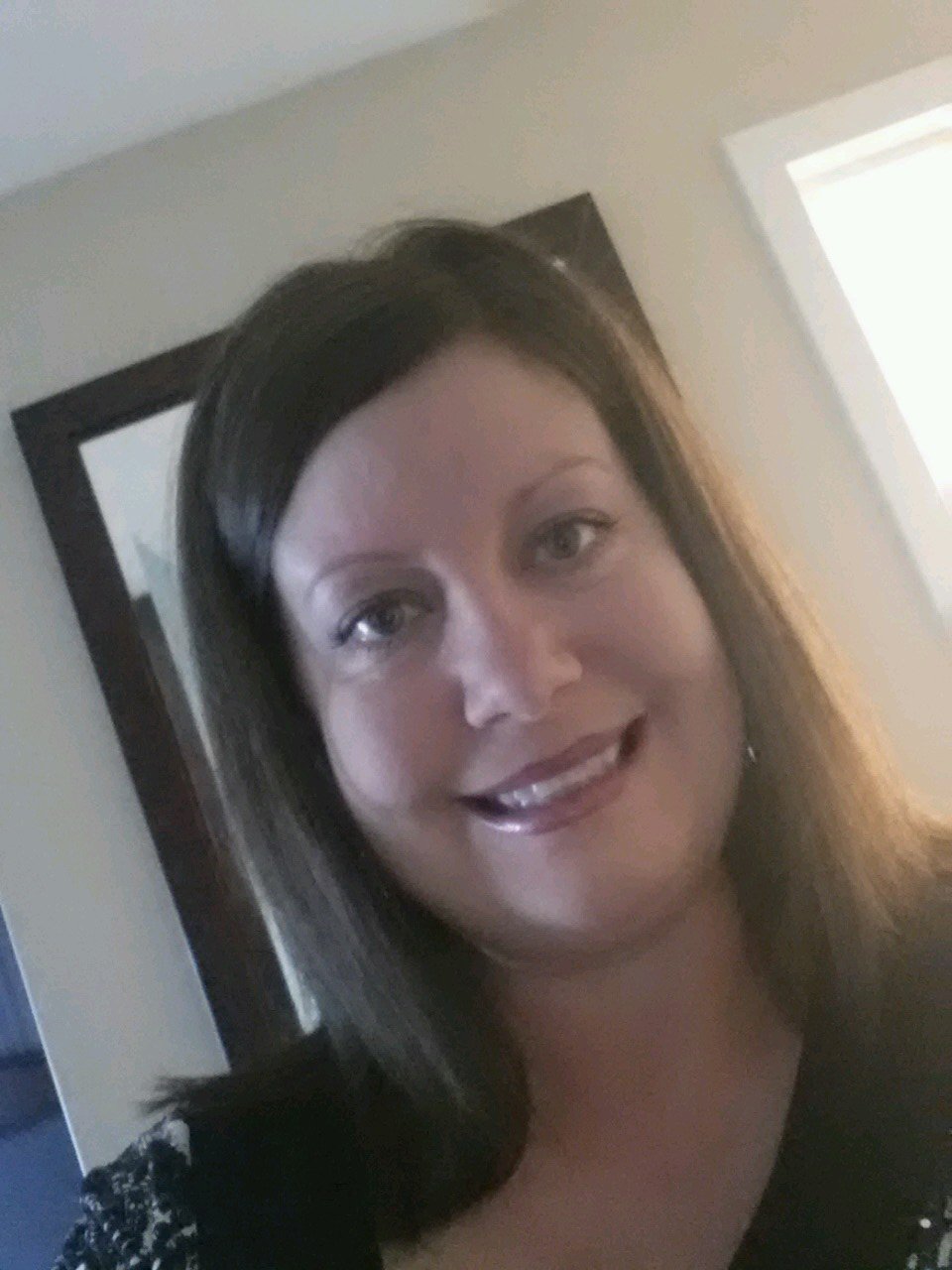 CarrieV13's profile picture. 