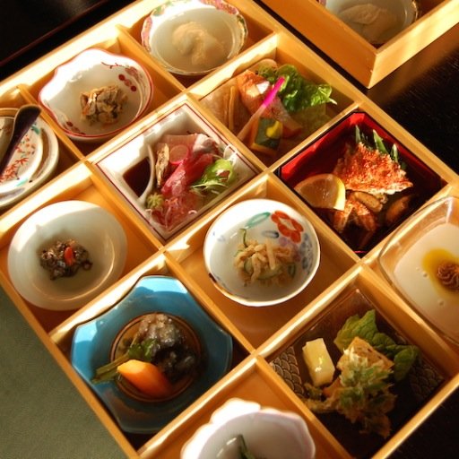 Japan & #kaiseki enthusiast. Scientist. Informatics, brain, personalized med, IT&sec. Passionate – emerging tech, E-Asia, photography.