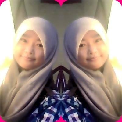 ♡ Isya ♡ Umur aku 14♡ sετiαρ σrαng ρυnγα cεriτα mεrεκα τεrsεndiri . cεriτα γαng καdαngκαlα sυκαr υnτυκ dicεriτακαn . sυκαr υnτυκ diκσngsi bεrsαmα (cinta)♡