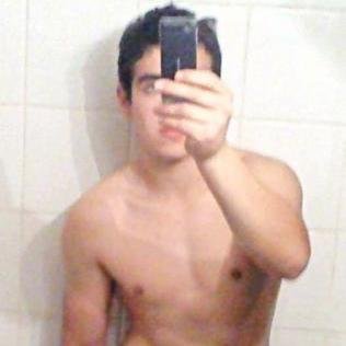 Futuro ingeniero metalurgico,atrevido, super chevere.. te amo mejor amigo (MGBK) 19-03-13