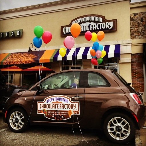 HANDMADE FUDGE ~ FINE CHOCOLATES ~ GOURMET CARAMEL APPLES