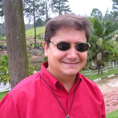 Mestre em Sagradas Escrituras. Professor de Bíblia, professor de Hebraico, Grego, línguas da Bíblia. Doutorando em Sagradas Escrituras na PUCSP