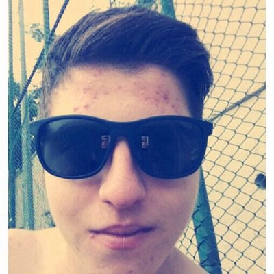 Seviyorum demene gerek yok,kıskanıyorum de,ben gerisini anlarım.