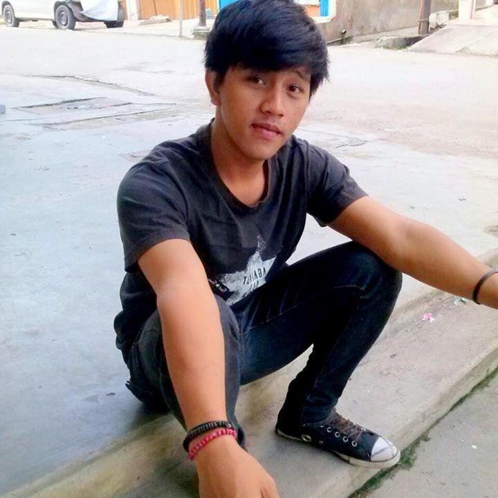 AdityaAmie's profile picture. lebih baik di skti karna kejujuran
 dr pd kebahagiand tpi penuh ke bohangan.