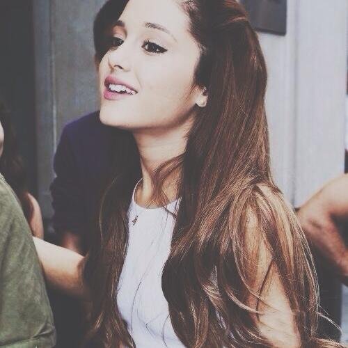 But moving on from him is impossible. 06/04/2014 | aqui por você @manugavassi ♥