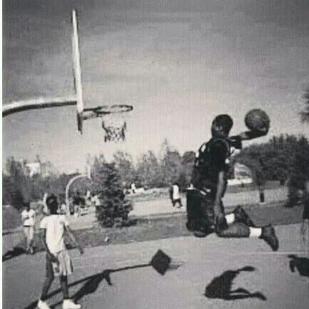 I love basketball but basketball doesn't define me. Don't follow to unfollow. IG:jeromeo_melville416 #Stayhumble