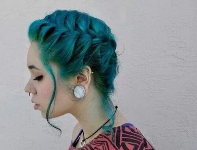 soy una chica orgasmica, estoy loca, tengo 16, y simplemente soy una unicornia con humor ^_^