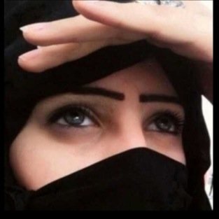‏غرست حبكِ ، في اعماق قلبي ، ف مهما كانت رياح الغياب قويه ، فلن تتمكن من اقتلاعك من جذُور قلبيّ