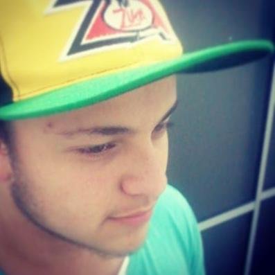 Se a velocidade me Matar saiba Que morri Sorindo....     https://t.co/DihGBuDwrE ;)