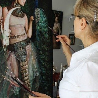 We teach students fundamentals of painting and drawing in classical, academic and traditional manner.