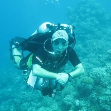 PADI Course Director
Trimix Trainer
Owner Coral Diver
