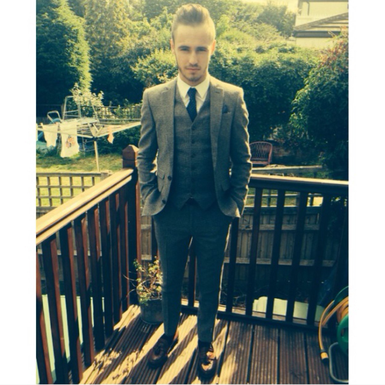 Instagram: maxhlawrence