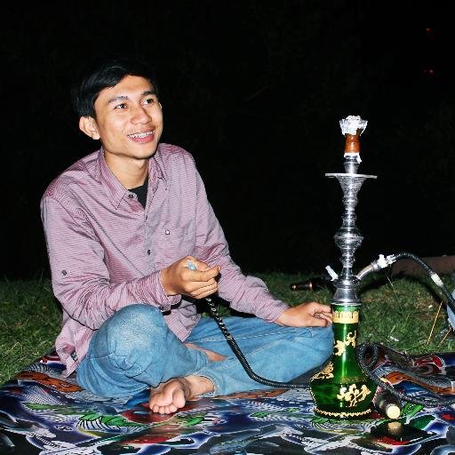 Biarlah miskin kalo itu kehormatan.. Biarlah lapar kalo itu Keimanan