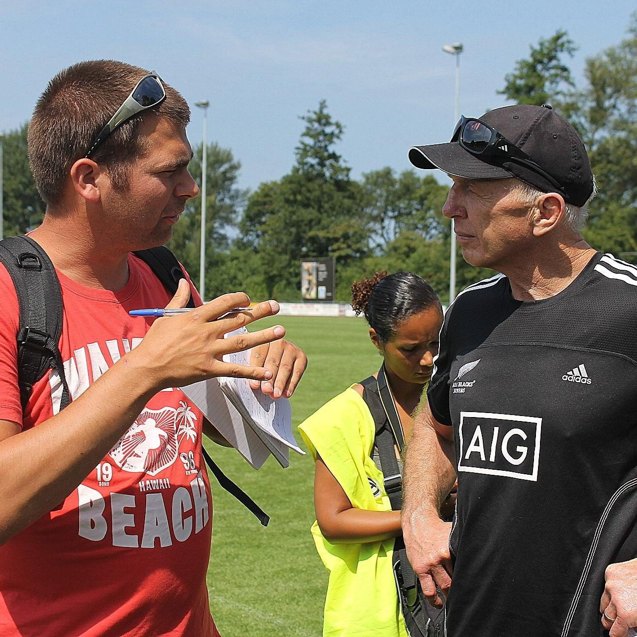 svanlubeck's profile picture. Leerkracht groep 5/6. 
Guus, Thom & Robin met @kroes_nicole.
Papegaai van de media (volgens L. van Gaal).