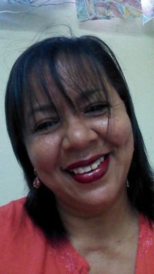 Lincenciada en Turismo, Especialista en Gerencia Publica y Empresaria, Sirviendole al Señor Jesus con todo su corazon, mente y cuerpo. Madre  y abuela