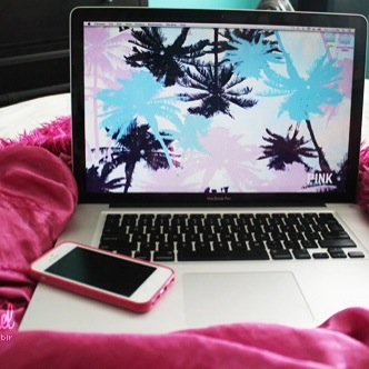We're 6 girls from MI just trying to make people smile:) ✽Meghan, Iyla, Bianca, Anaijah, Rachel, Sarah✽