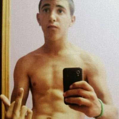 Dee villaanuevaa del arzoobispo, andaaluz de pura ceepa jajja y unaa miaha fiiesteeRoo!!Soy sinceero y las cosas las digoo bn claritas!!