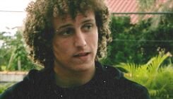 Dedicado ao melhor zagueiro do futebol mundial e melhor ser humano que conheço. Você já me faz feliz, @DavidLuiz_4. ⚽