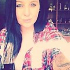 pauline13641481's profile picture. 