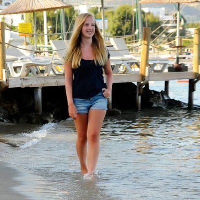 Heey sweetiees :) i love you all! 
Directioner for life!! thanks for following me