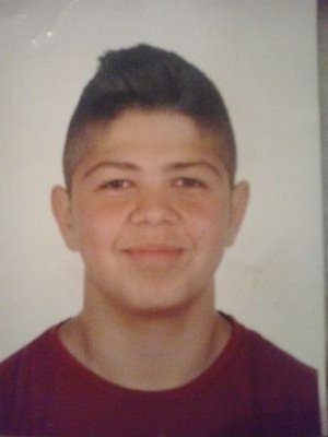 loco por el deporte desde 1998 ,especialmente el basket , me encanta descoser apargatas y si deverdad eres mi amigo me llamarias JOZETE (se aceptan diminutivos)