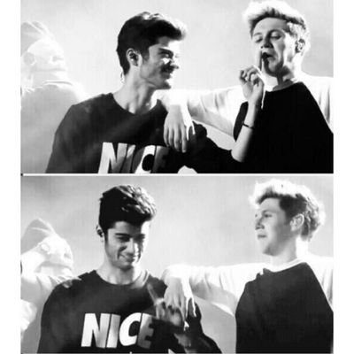 pliss necesito seguidores, tenia una cuenta vieja pero esa era mas personal y queria crear esta sobre los chicos.       Valencia, WWAT(10/7/14)