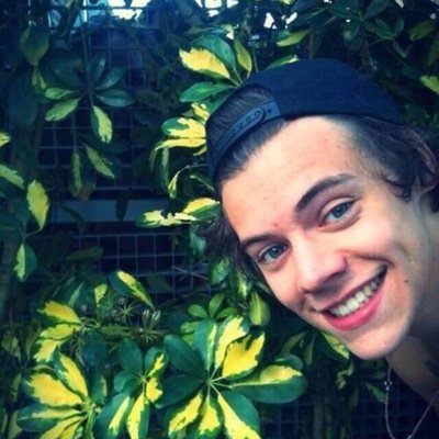 Baby you light up my world like nobody else ✨