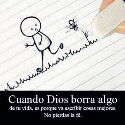Madre y esposa estudiante de Admón de Empresas, tratando de vivir sin complicaciones solamente tratando de ser feliz. Creo que existe un Dios que todo lo ve