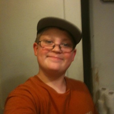 I am zach aka big zach i want to be a country rap singer and i i belive in god and he will help me.