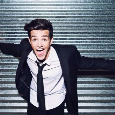 Follow my twitter @IntoxicatingCam