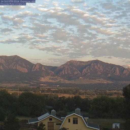 Tweeting images, news and general happenings from the Boulder Flatiron Cam.