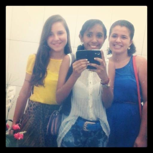 Amor Luan Santana , amo meus amigos minha familia ii tbm amo fazer novas amizades
