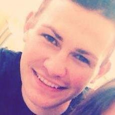 1D,JB,Midnight Red,Austin Mahone,Conor Maynard . Im 18 years old :) add on FB https://t.co/oAj1CHW6MU