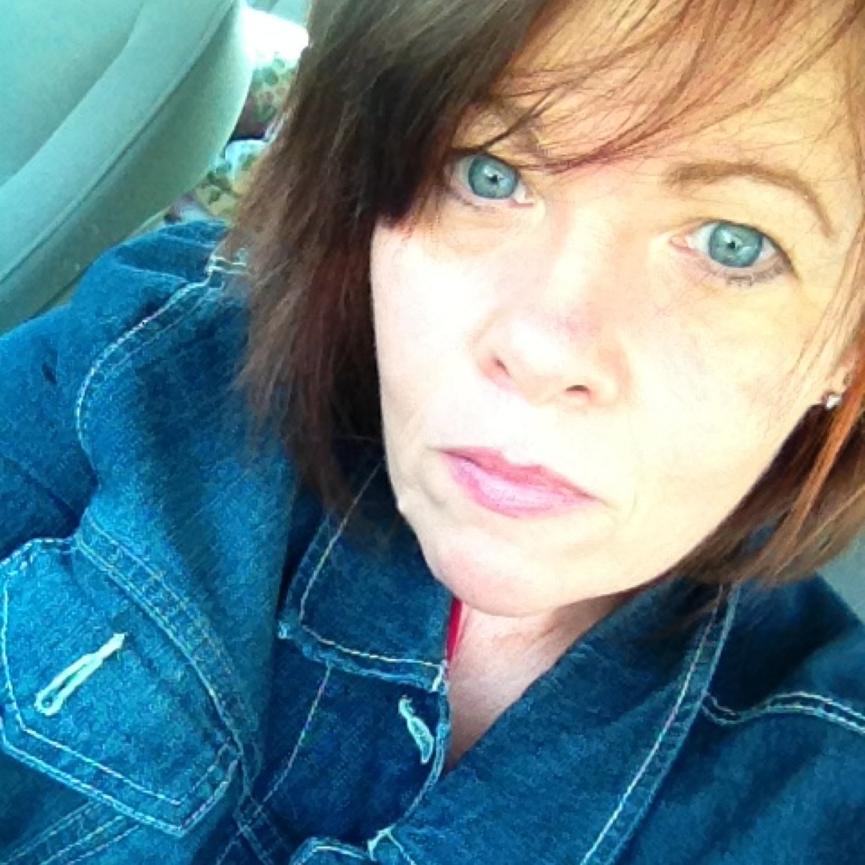 Quinn328's profile picture. give me coffee to change the things I can ...and wine for the things I can’t